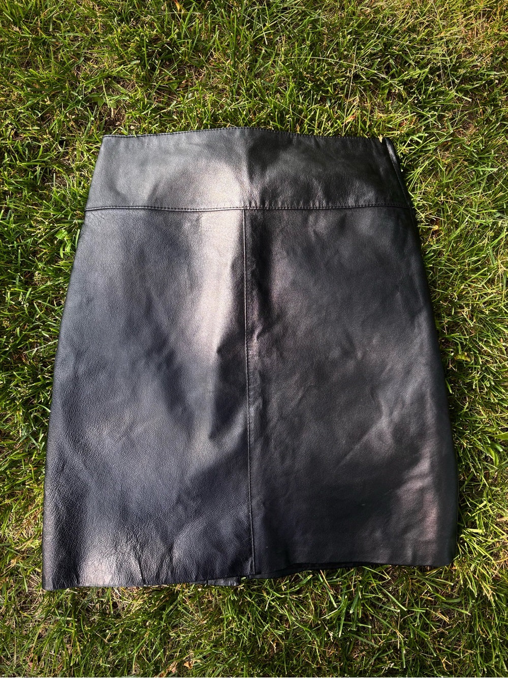 Vintage 90s Le Château Genuine Leather Mini Skirt - Black